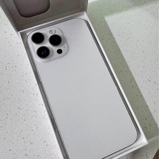iPhone 16 pro max