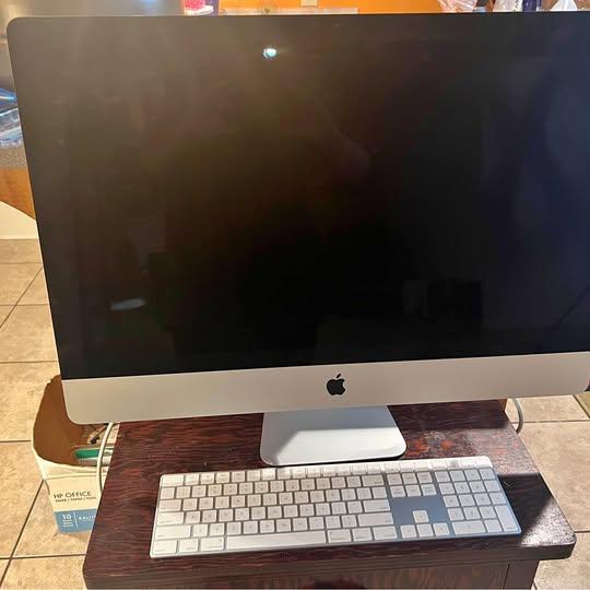 Apple iMac 27” – Immaculate, Light Use – Beaverton