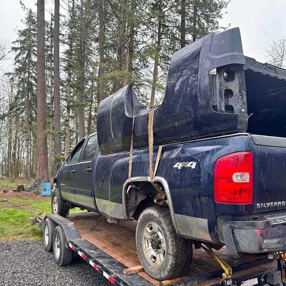 2009 Chevrolet 2500 HD Extended Cab · Long Bed