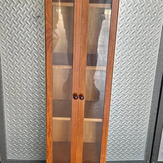 Tall cabinet