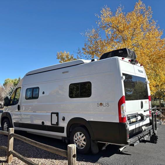2022 Winnebago solis 59xp