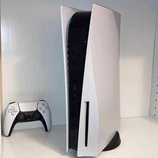 PlayStation 5 (PS5) Disc Edition – Excellent Condition
