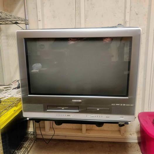 Toshiba HD CRT