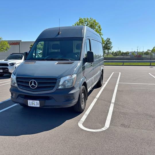 2018 Mercedes-Benz sprinter 2500 · Cargo Van
