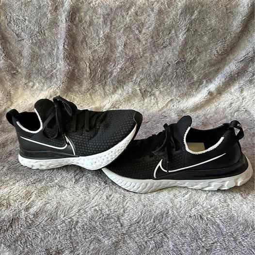 Nike React Infinity Run Black Size 7.5 Euc