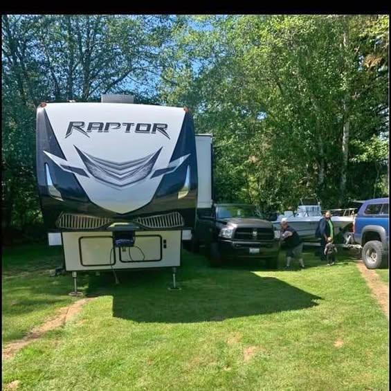 2018 Keystone Raptor