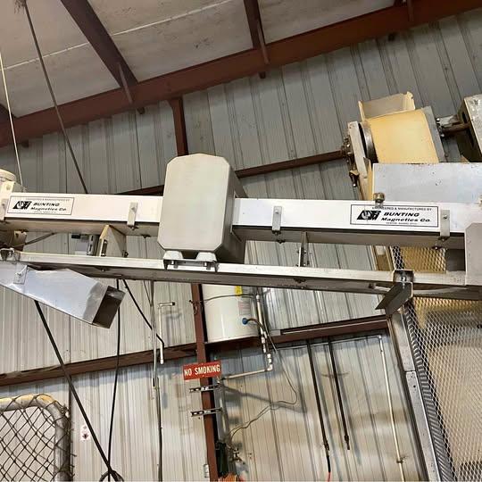 Food grade metal detector conveyer