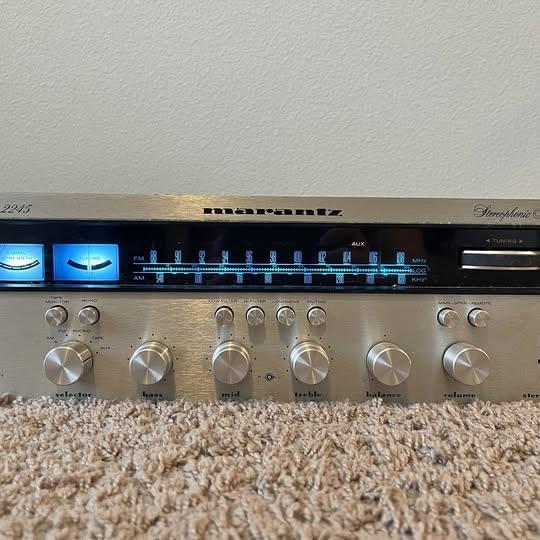Clean Marantz 2245 – $750