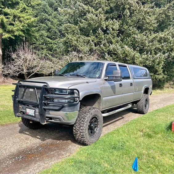 2002 Chevrolet 2500 Regular Cab · Long Bed