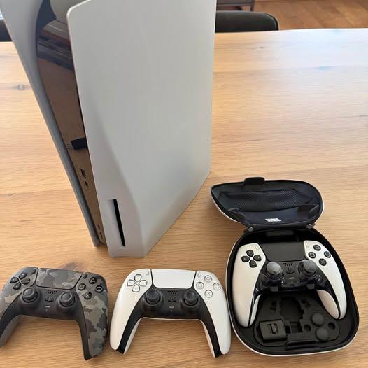 PS5 With 3 controllers