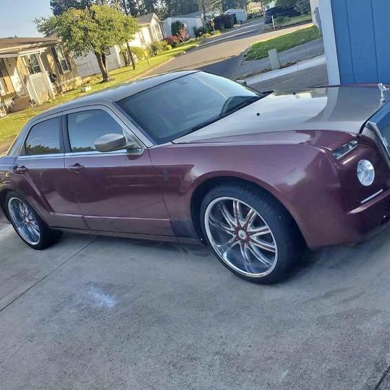 2009 Chrysler 300 · 300 Sedan 4D