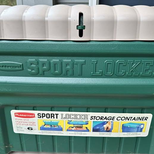 Rubbermaid Sports Locker Storage Bin