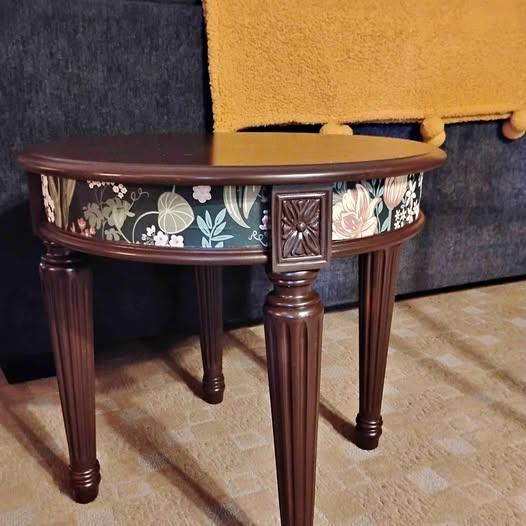 Side/End Table