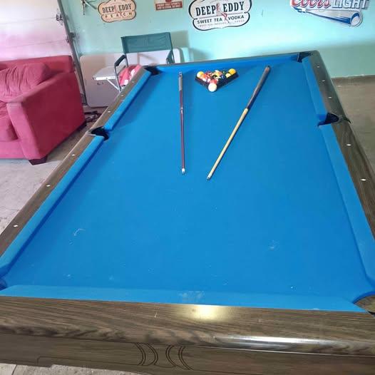 Pool table