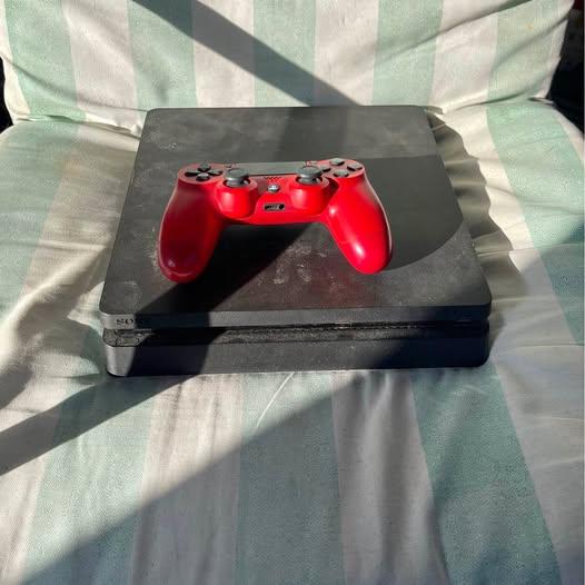 PS4 Slim