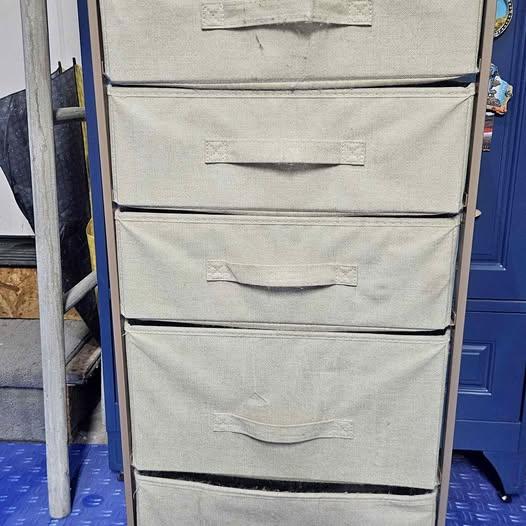 Storage tower