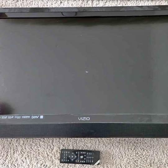 Vizio TV 32" - VIZIO E322VL