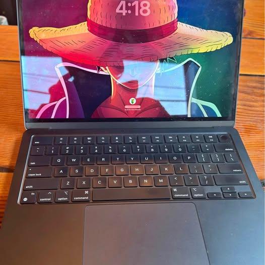 MacBook Air M3 (256gb)