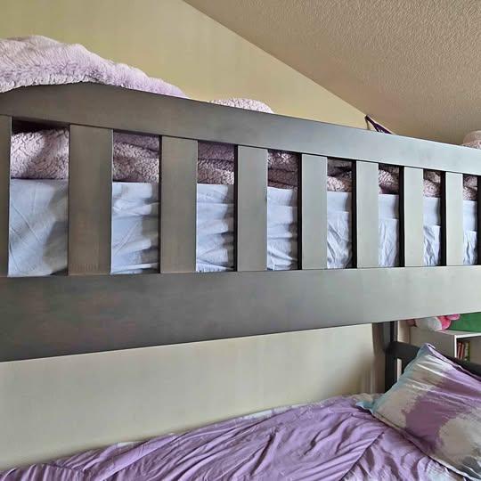 Bunk bed