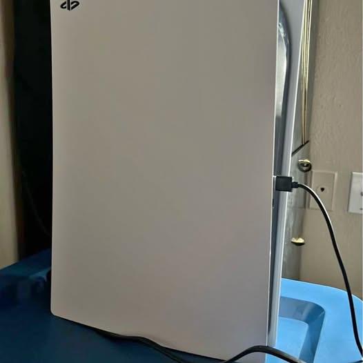 Ps5 disc edition come with 3 games