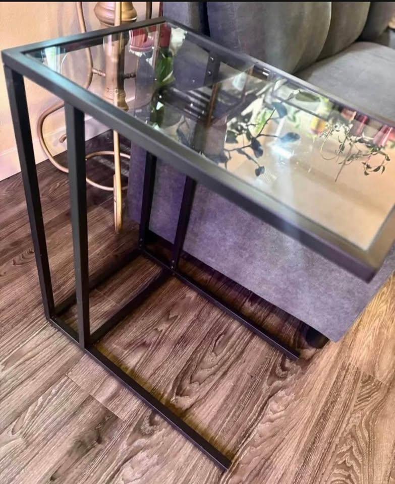 Bedside table 2