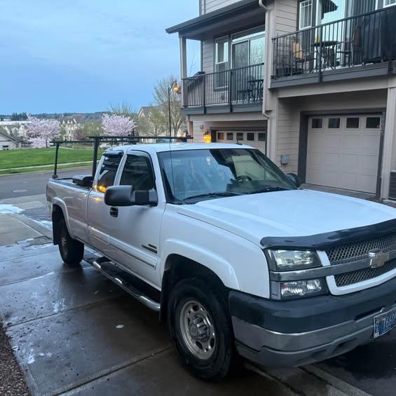 2003 Chevrolet 2500 HD Extended Cab · Long Bed