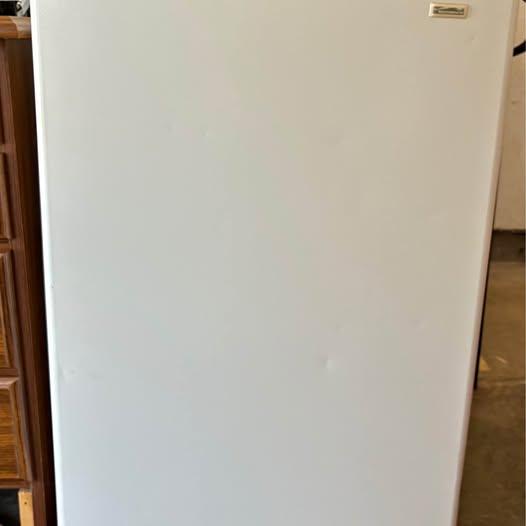 Compact Kenmore freezer