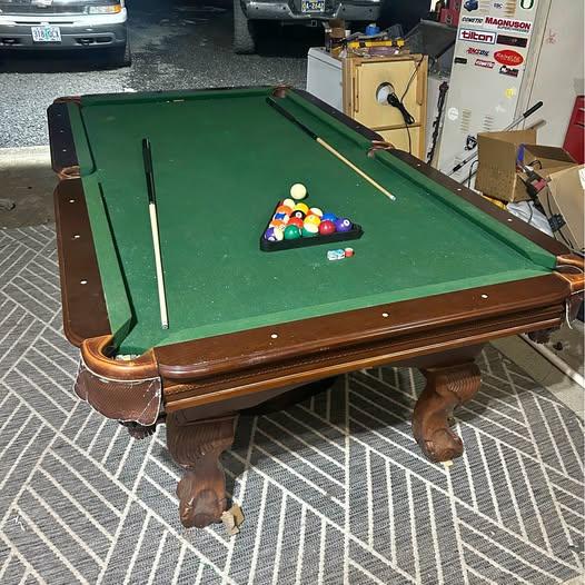 Pool table