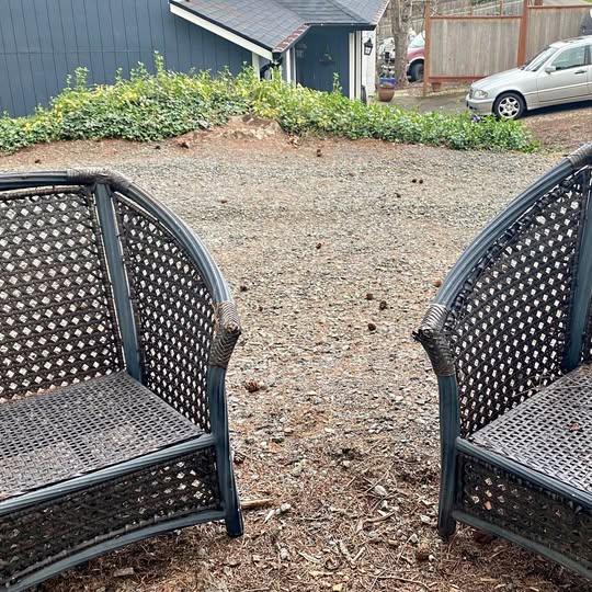 Outdoor furniture / 2 chairs