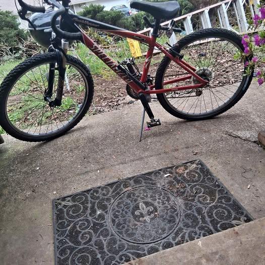 SPECIALIZED BIKE