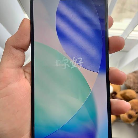 iPhone 16