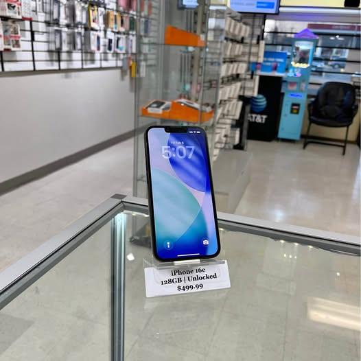 iPhone 16e | 128GB | Unlocked
