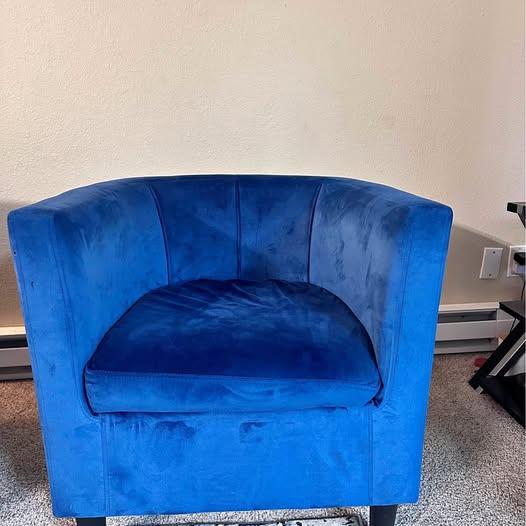 Upholstered Barrel-shaped Accent Chair for Living Room, Blue