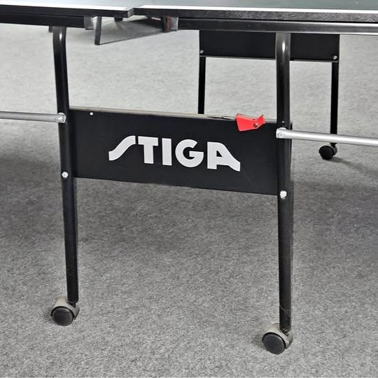 STIGA Ping Pong Table – Folds for Storage – Great Condition