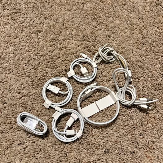 Apple Accessories/Cables