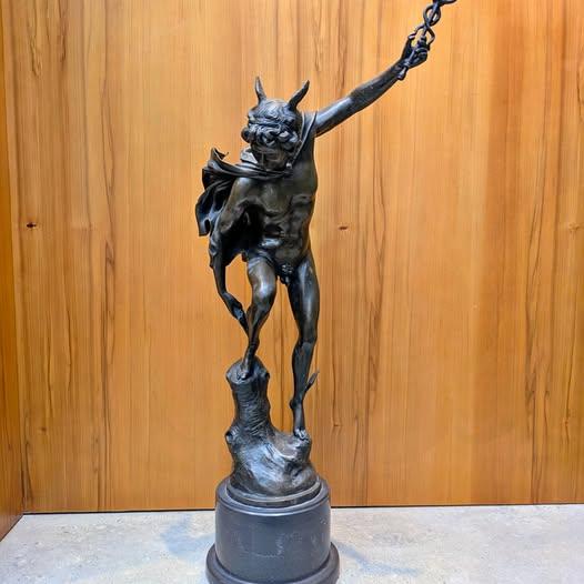Grand Tour Bronze Sculpture: Flying Mercury (after Giambologna)