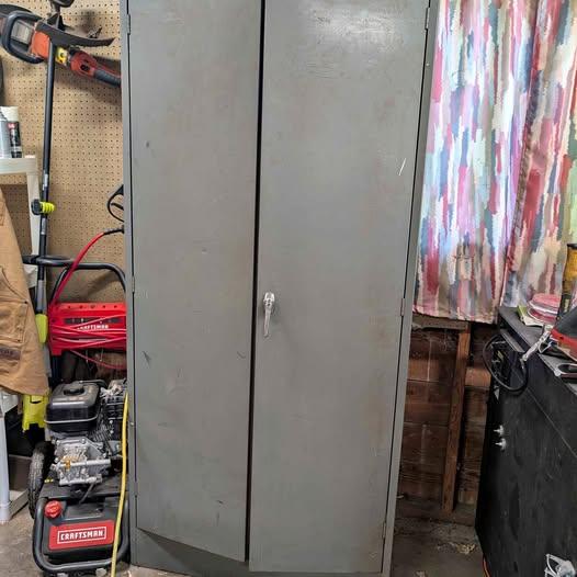 Metal storage cabinet