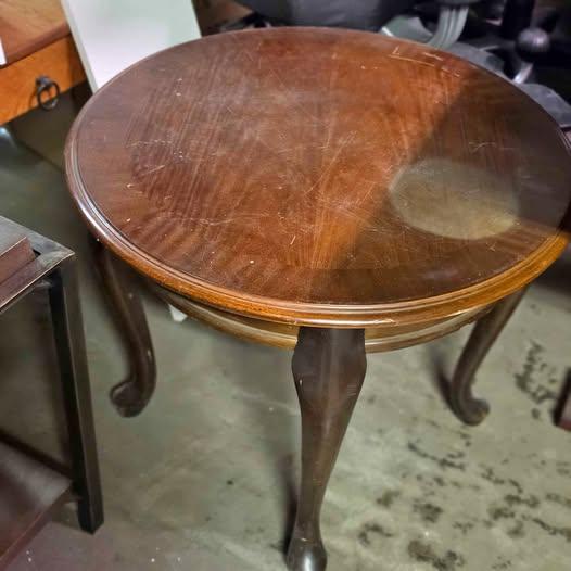 Round side or coffee  table