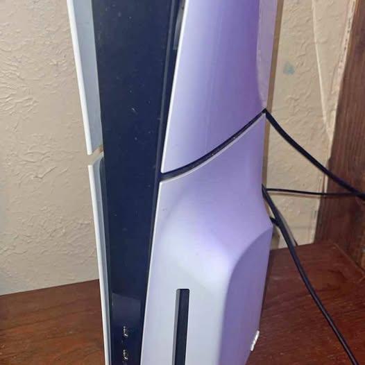 Ps5 w/ disc drive and controller