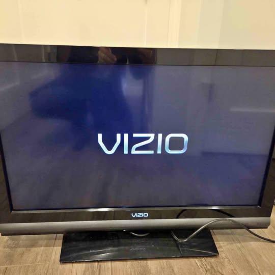 Vizio TV Model E320VA