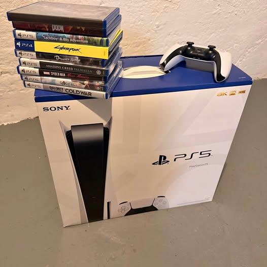 PS5 + Games