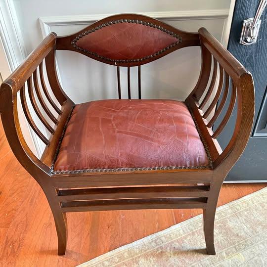 Handmade - Cherry - sitting chair - made in Turkey