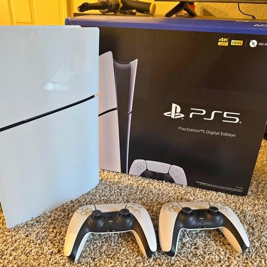 PS5 Digital Edition with 2 controller