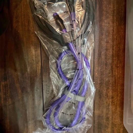 Purple resistance band ￼