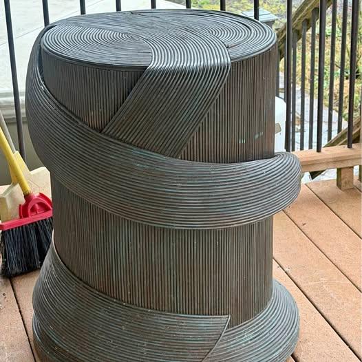 Decorative Round End Table Stand