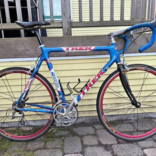 58cm Carbon Fiber Trek Road Bike