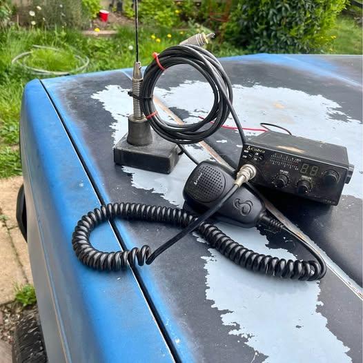 Cobra  SB radio
