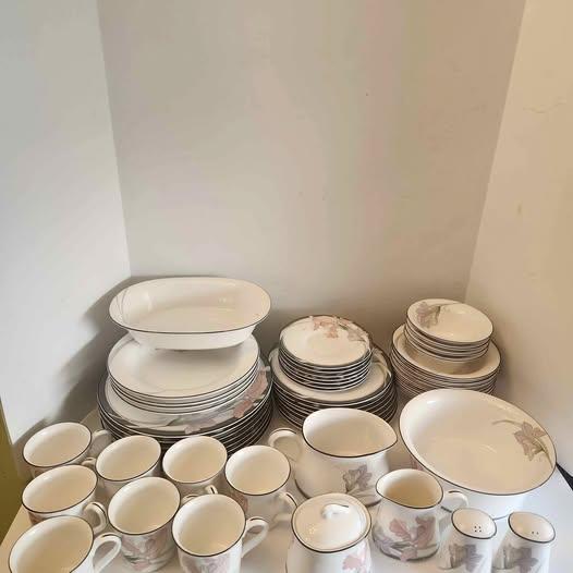 Noritake New Decade Café du Soir Pink & Purple Iris Easter Large Lot 54 Pieces