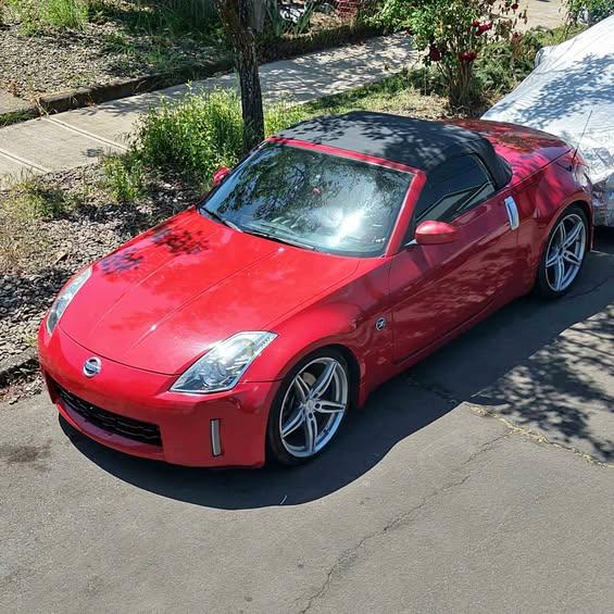 2006 Nissan 350Z · Enthusiast Roadster 2D