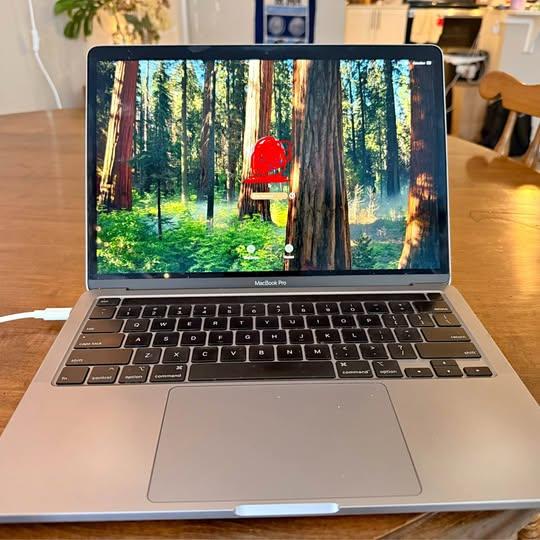 MacBook Pro 2020 13 inch